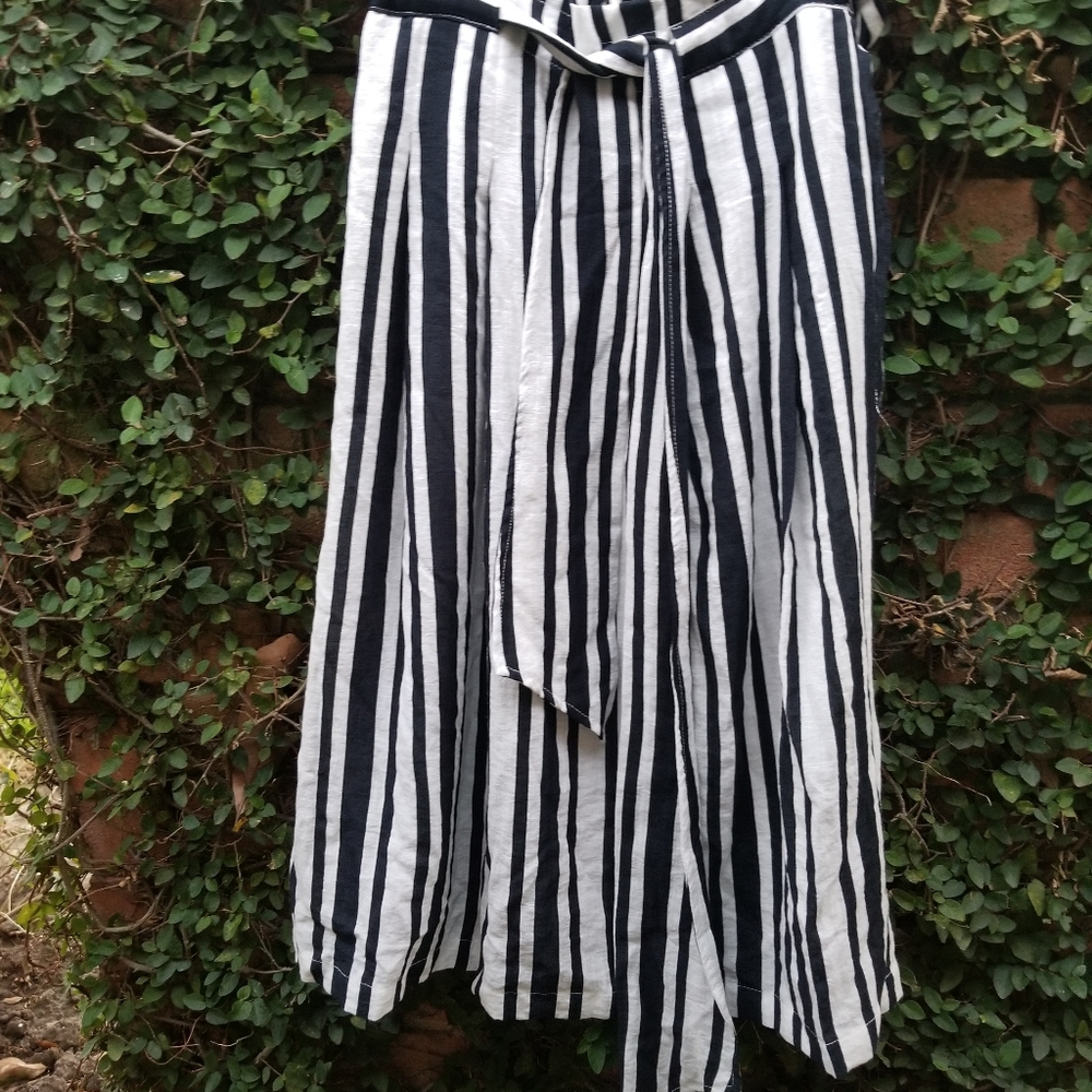 Le Lis striped skirt Anthropologie M